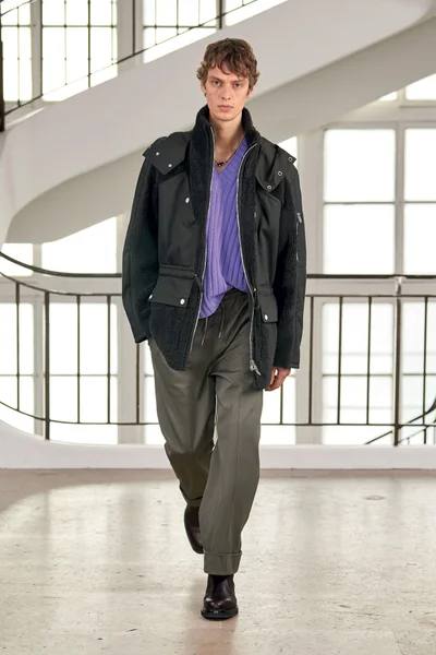 Look 26